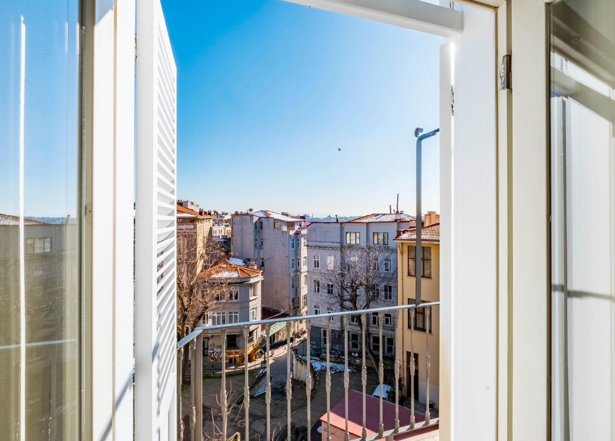 Homie Suites - Turna Residences In Cihangir Istanbul Exterior photo